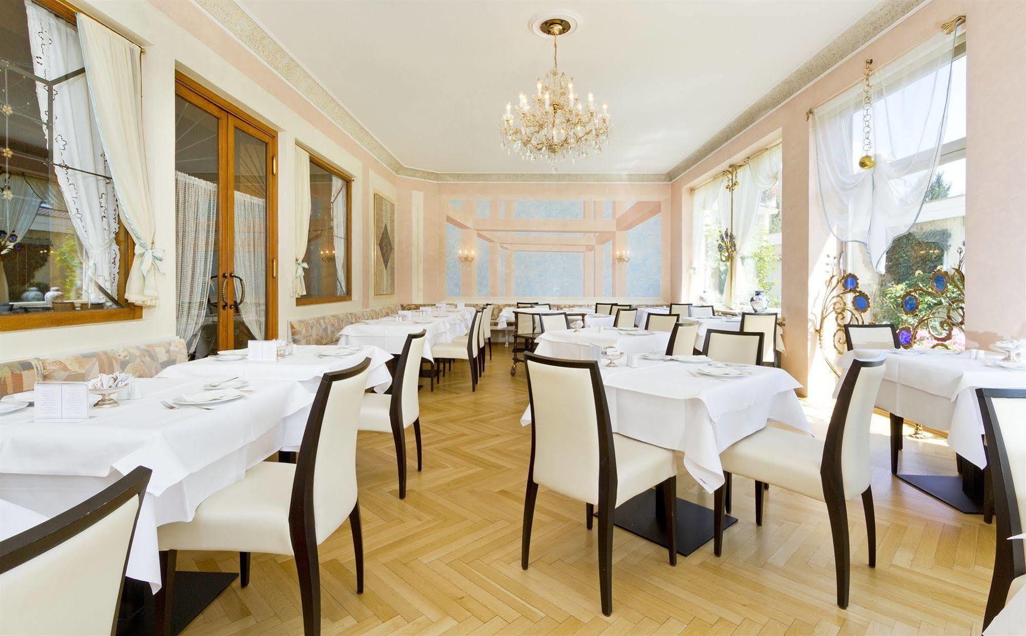 Wittelsbacher Hof Swiss Quality Hotel Гармиш-Партенкирхен Ресторан фото